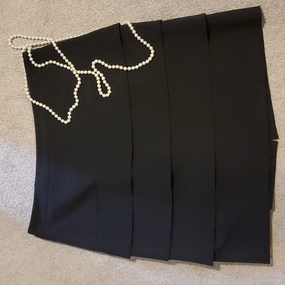 Larry Levine tiered skirt